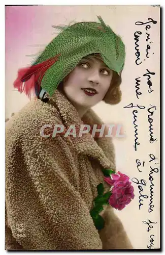 Ansichtskarte AK Fantaisie Fleurs Femme (chapeau d�cor en relief)