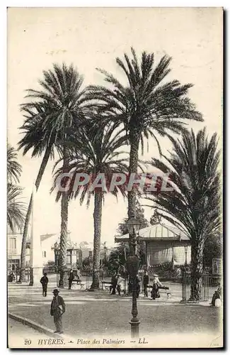 Cartes postales Hyeres Place des Palmiers Palmier