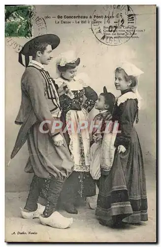 Ansichtskarte AK Folklore De Concarneau a Pont Aven La danse Le bal a quatre Enfants