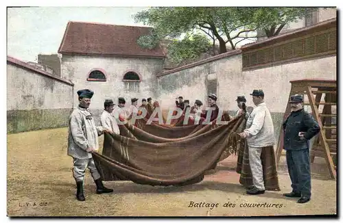 Cartes postales Militaria Battage des couertures