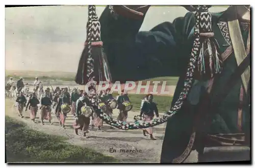 Cartes postales Puzzle Militaria En marche Zouaves