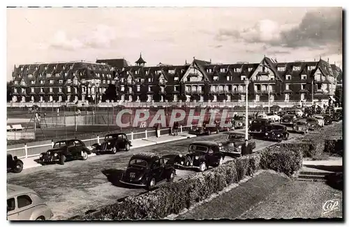 Cartes postales moderne Tennis Deauville Le Normandy Hotel et les tennis Automobile