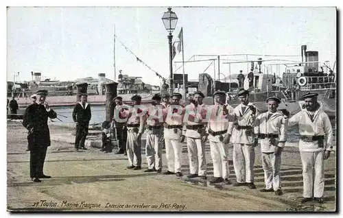 Cartes postales Militaria La vie du marin Exercice au revolver au petit rang