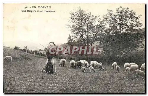 Ansichtskarte AK Folklore En Morvan Une bergere et son troupeau