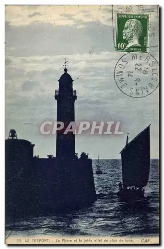 Cartes postales Phare Le Treport Le phare et la jetee effet de clair de lune Bateau