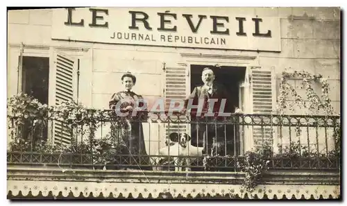 CARTE PHOTO Journaux Journal Le Reveil Journal Republicain
