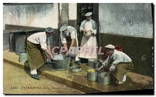 Cartes postales Militaria Infanterie Les cuisiniers