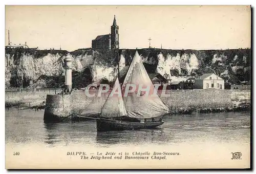 Ansichtskarte AK Phare Dieppe La jetee et la chapelle Bon Secours