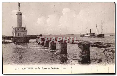 Cartes postales Phare Bayonne La Barre de l&#39Adour Bateau