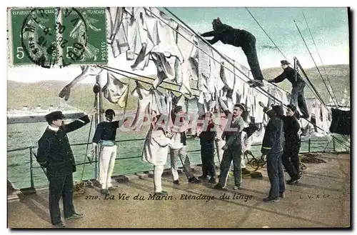 Cartes postales Militaria La vie du Marin Etendage du linge