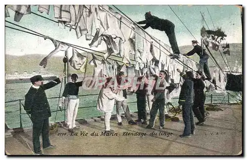 Cartes postales Militaria La vie du Marin Etendage du linge
