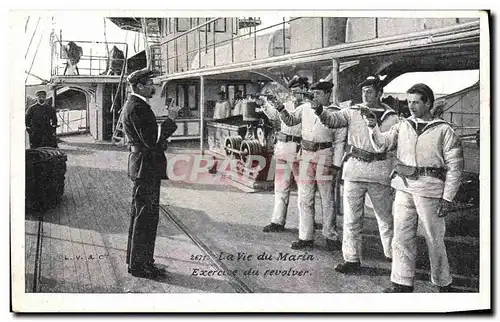 Cartes postales Militaria La vie du Marin Exercice du revolver