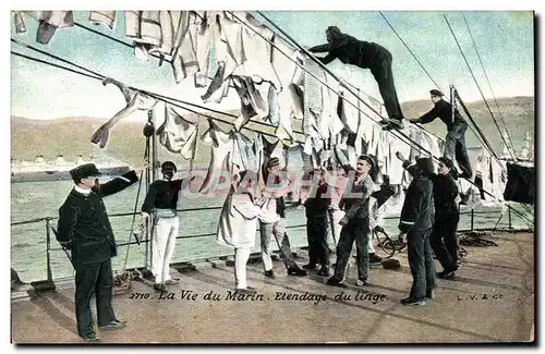 Cartes postales Militaria La vie du Marin Etendage du linge