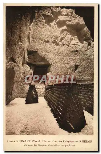 Cartes postales Folklore Vigne Vin Vendanges Champagne Caves Ruinart Pere & Fils Rue des Crayeres Reims Un coin