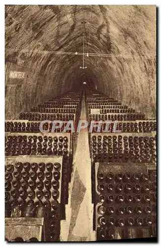 Cartes postales Folklore Vigne Vin Vendanges Champagne Pommery & Greno REims Une galerie de vins sur pointe