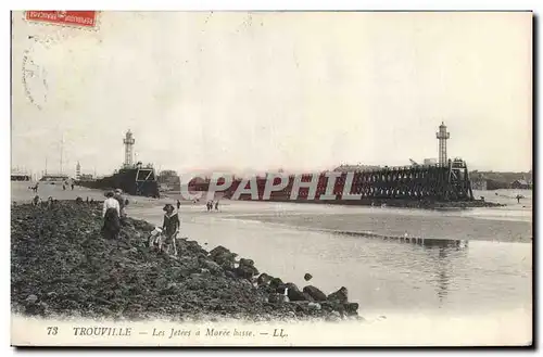 Cartes postales Phare Trouville Les jetees a maree basse