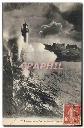 Cartes postales Phare un jour de tempete Dieppe