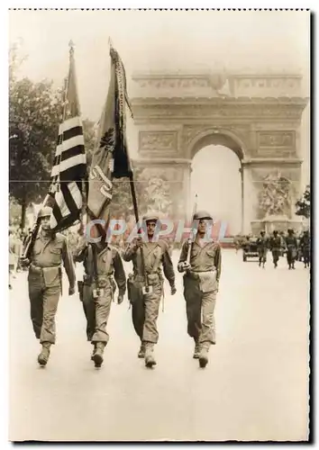 Ansichtskarte AK Militaria Paris Defile des drapeaux americains aux Champs Elysees
