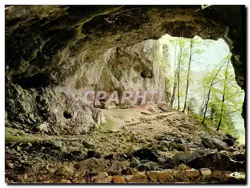 Cartes postales moderne Militaria St Agnan en Vercors L&#39entree de la grotte de la Luire Centre speleo Destruction de