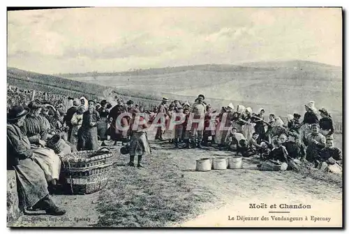 Cartes postales Folklore Vin Vendange Champagne Moet & Chandon Le dejeuner des vendangeurs a Epernay TOP