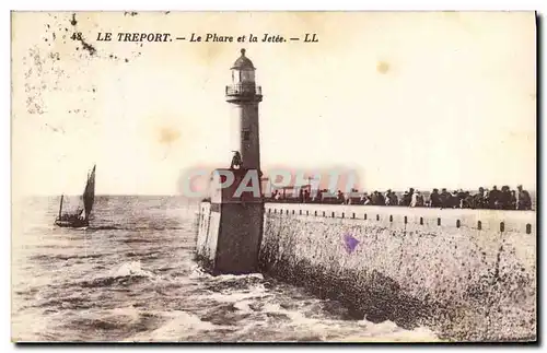 Cartes postales Phare et la jetee Le Treport