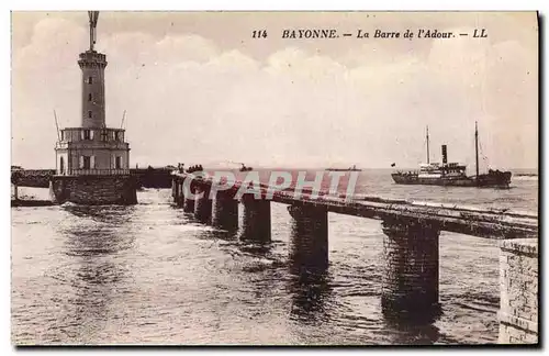 Cartes postales Phare Bayonne La Barre de l&#39Adour Bateau