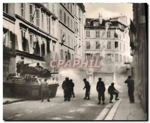 Moderne Karte Militaria Liberation de Paris Un char Leclerc en action Tank