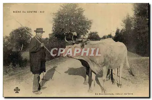 Cartes postales Folklore Centre En Bourbonnais retour de foire Marche Vaches