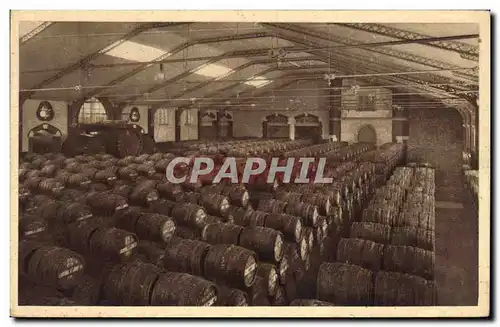 Cartes postales Folklore Vin Vendange Champagne Pommery & Greno Reims Un cellier rempli de vins nouveaux