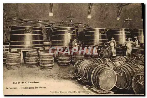 Cartes postales Folklore Vin Vendange Champagne Moet et Chandon La cuverie Vendengeoir Ste Helene