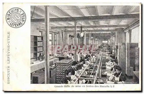 Cartes postales Publicite Biscuits Lefevre Utile Grande salle de mise en boites des biscuits LU