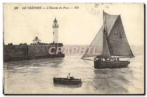 Ansichtskarte AK Phare Le Treport l&#39entree du port Bateau