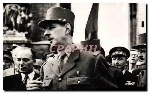 Cartes postales moderne Militaria General de Gaulle a l&#39Arc de Triomphe 16 Aout