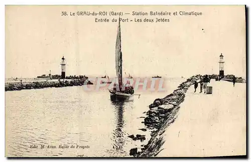 Ansichtskarte AK Phare Le Grau du Roi Entree du port Les deux jetees Bateau