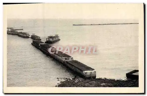 Cartes postales Militaria Arromanches Brise lames du port artificiel