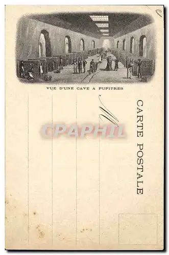 Cartes postales Folklore Vin Vignoble Vendanges Champagne Reims Hotel de ville Vue d&#39une cave a pupitres