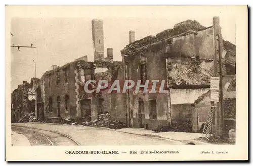 Cartes postales moderne Militaria Oradour sur Glane Rue Emile Desourteaux