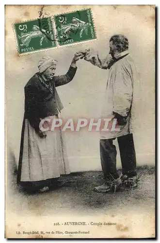 Cartes postales Folklore Auvergne Couple dansant