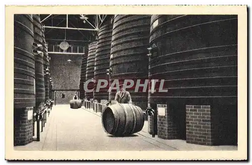 Cartes postales Publicite Chais de Byrrh a Thuir Cuves