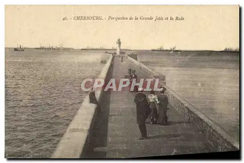 Cartes postales Phare Cherbourg Perpective de la grande jetee de la rade Bateaux