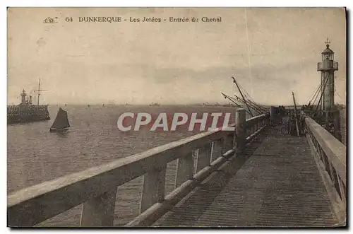 Cartes postales Phare Dunkerque Les jetees Entree du Canal Bateau