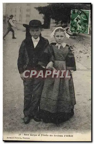 Ansichtskarte AK Folklore Enfants Petit garcon et fillette des environs d&#39Auray