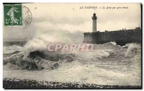 Ansichtskarte AK Phare Le Treport La jetee par gros temps