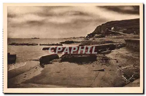 Moderne Karte Militaria Arromanches les Bains Le port de la Liberation La grande cale et la Falaise Est