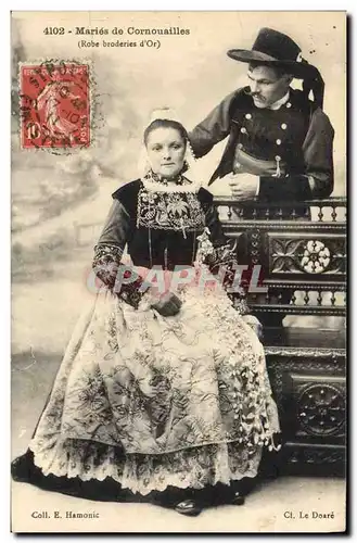 Cartes postales Folklore Maries de Cornouailles Robe broderies d&#39or Mariage