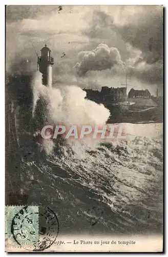 Cartes postales Phare Dieppe Le phare un jour de tempete