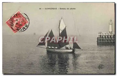 Cartes postales Phare Dunkerque Bateau