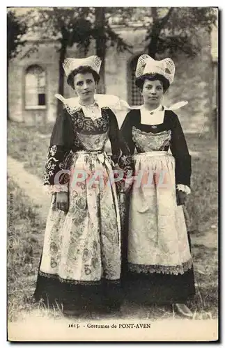 Cartes postales Folklore Costumes de Pont Aven