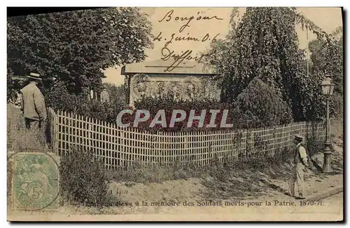 Cartes postales Militaria Monument Tombeau eleve a la memoire des soldats morts pour la patrie 1870 1871