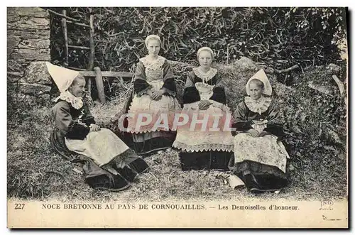 Ansichtskarte AK Folklore Noce bretonne au Pays de Cornouailles Les demoiselles d&#39honneur Enfants
